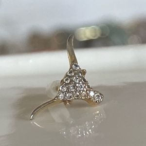 LOST!😢 Gold Longhorn Rhinestone Stud Earrings